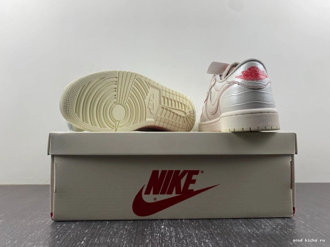 OG Scott Air x 1 Jordan Travis DM7866-601 Low 0808